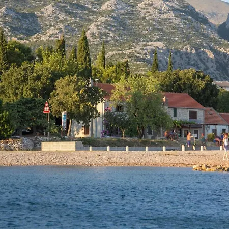 Marvelous Holiday In Near Beach Seline